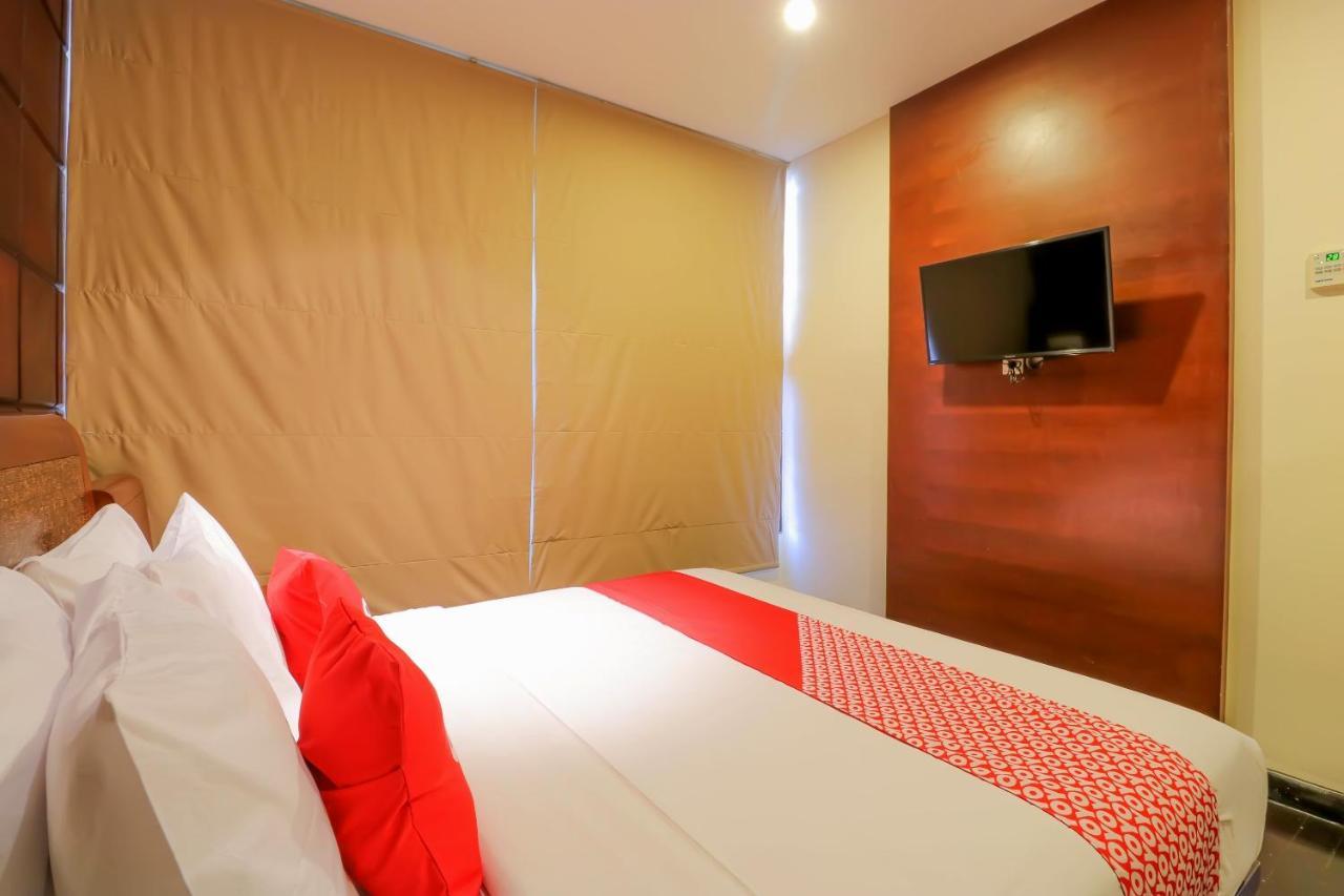 Capital O 2114 Grand Jimbaran Boutique Hotel Ngoại thất bức ảnh