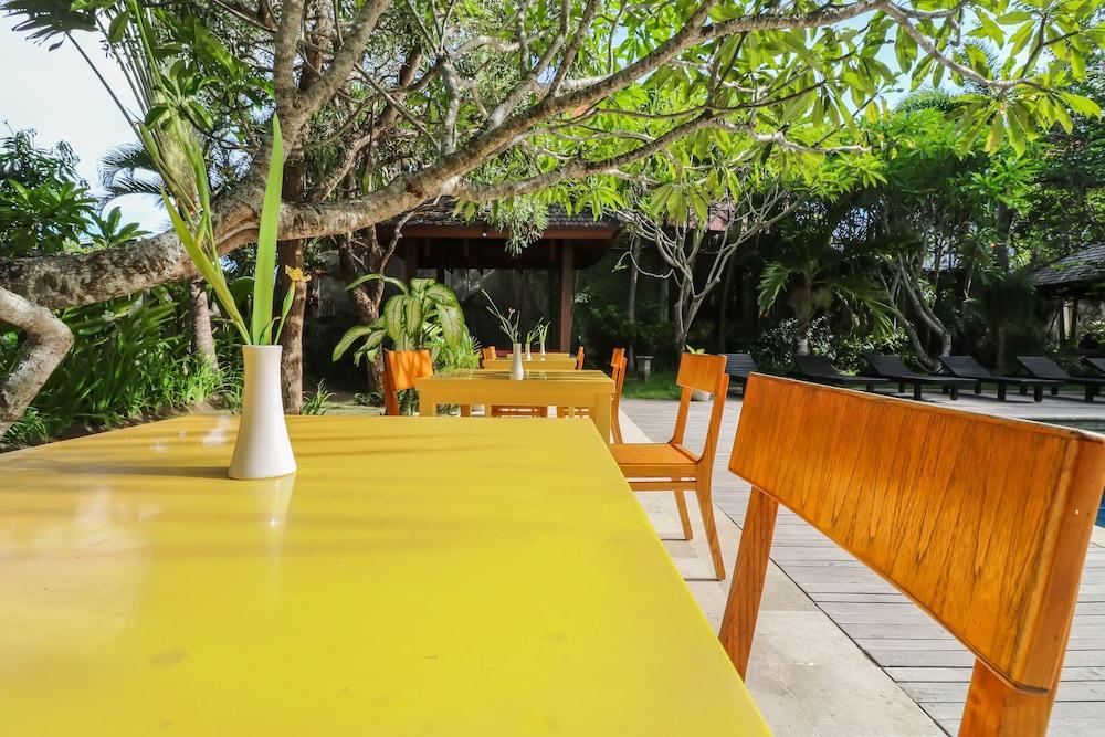 Capital O 2114 Grand Jimbaran Boutique Hotel Ngoại thất bức ảnh