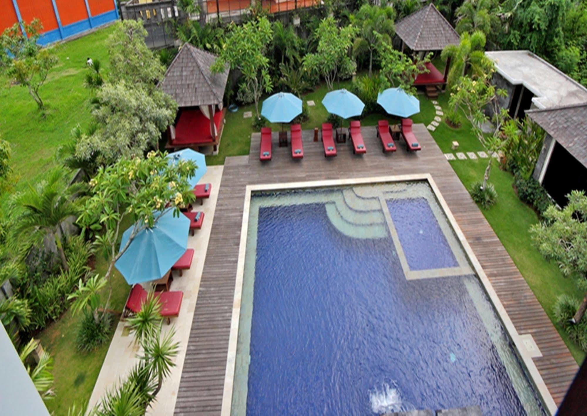 Capital O 2114 Grand Jimbaran Boutique Hotel Ngoại thất bức ảnh