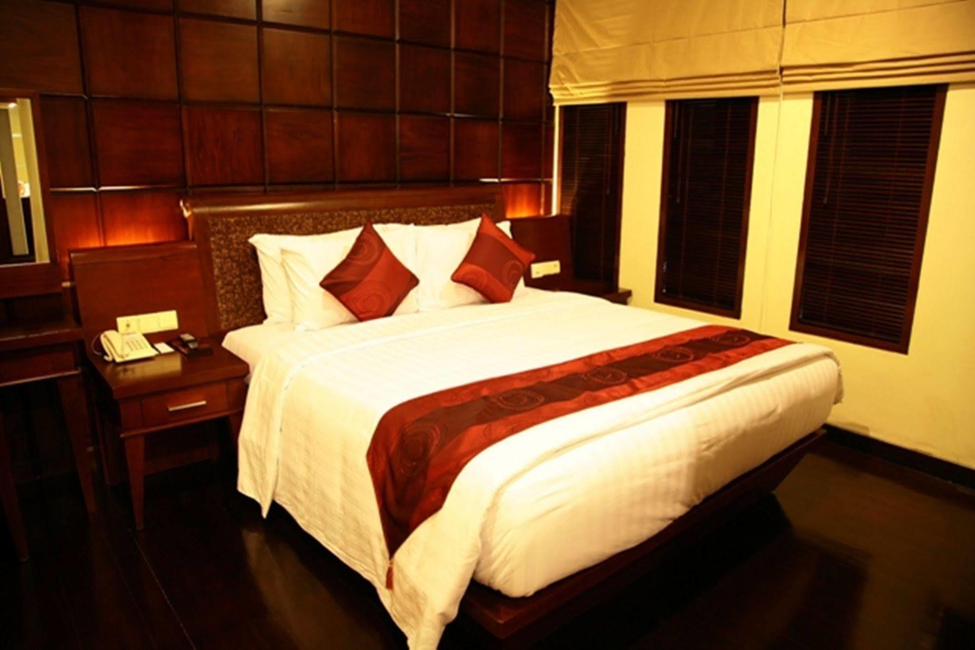 Capital O 2114 Grand Jimbaran Boutique Hotel Ngoại thất bức ảnh