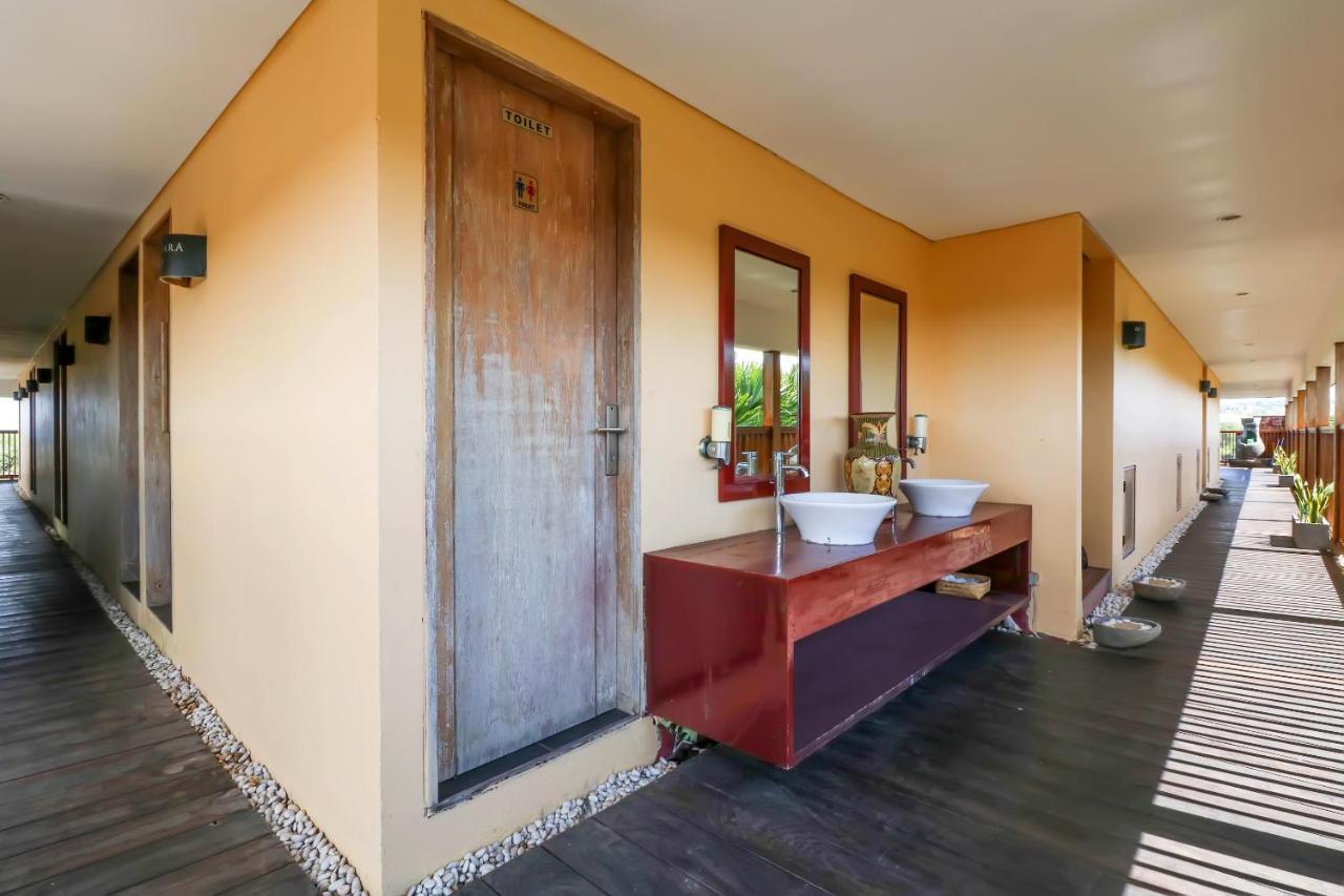 Capital O 2114 Grand Jimbaran Boutique Hotel Ngoại thất bức ảnh
